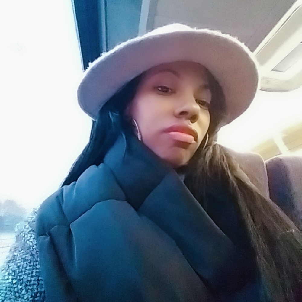 Meet your Posher, Althea